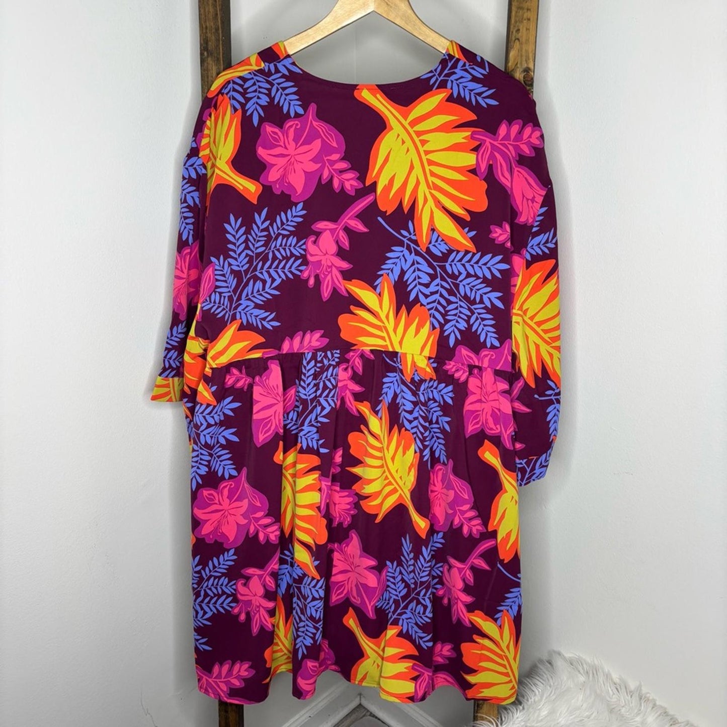 Easel Floral V-Neck Flowy Dress