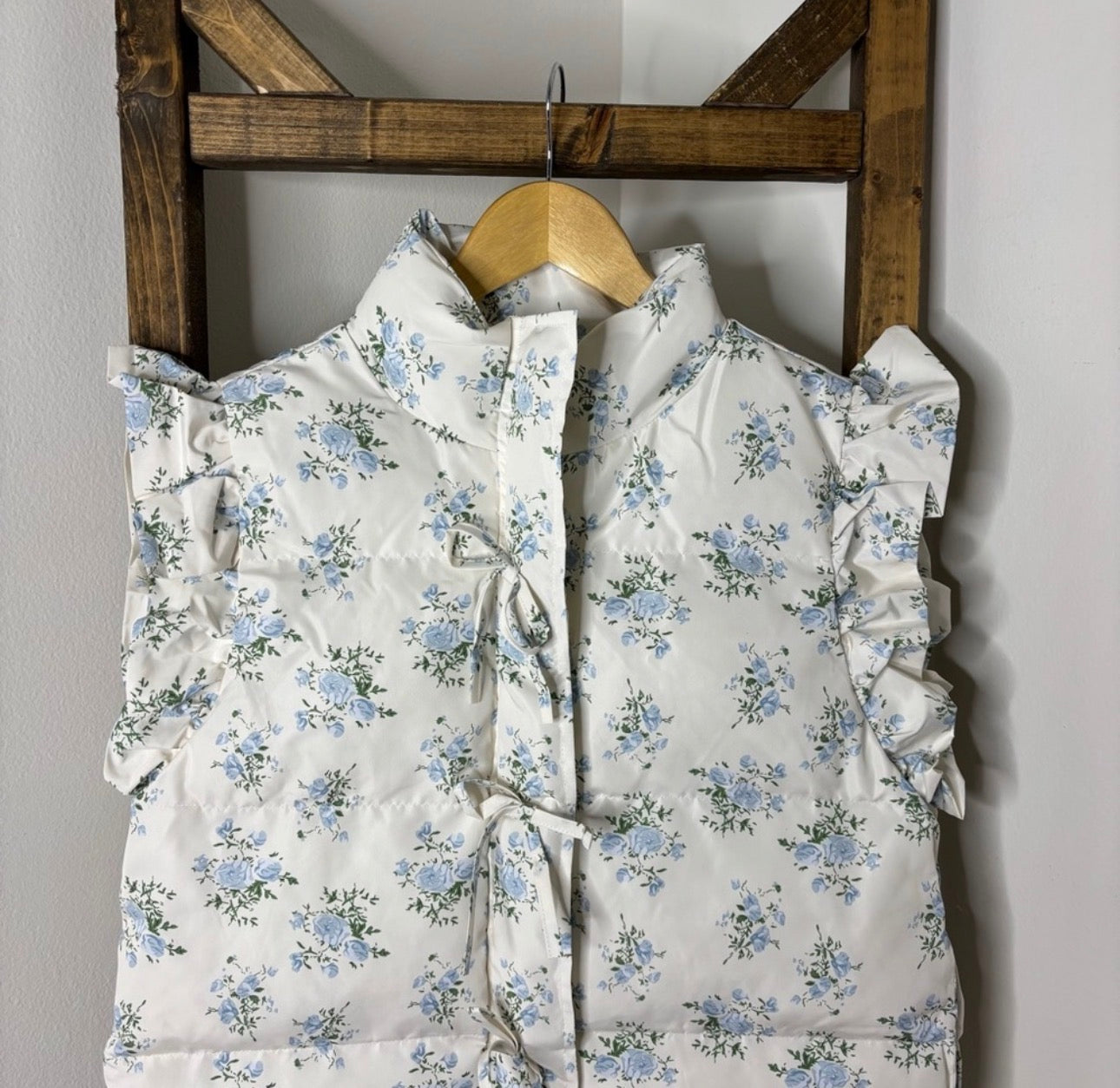 Blue Floral Ruffle Sleeve Puffer Vest