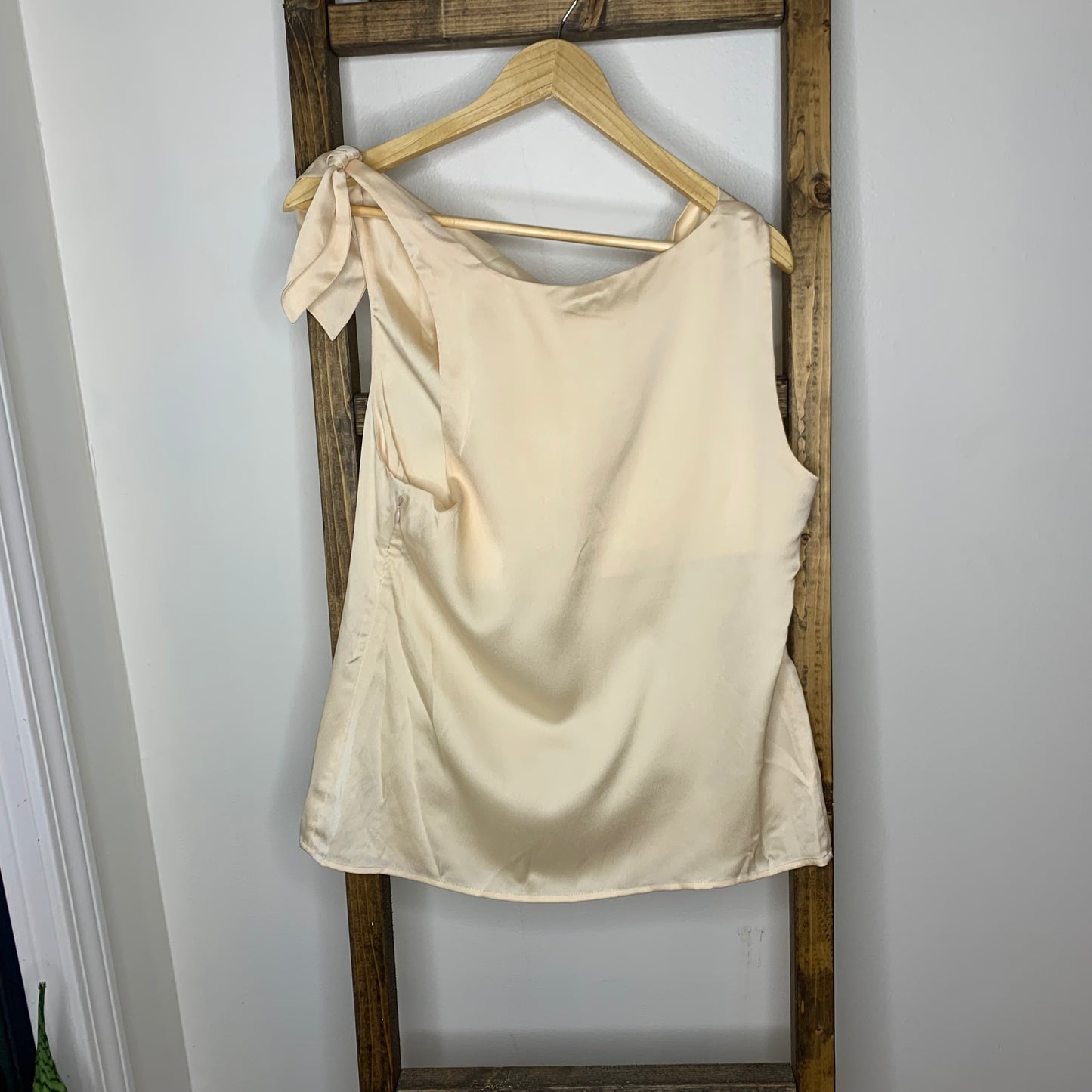 Easel Tie Shoulder Ivory Blouse S