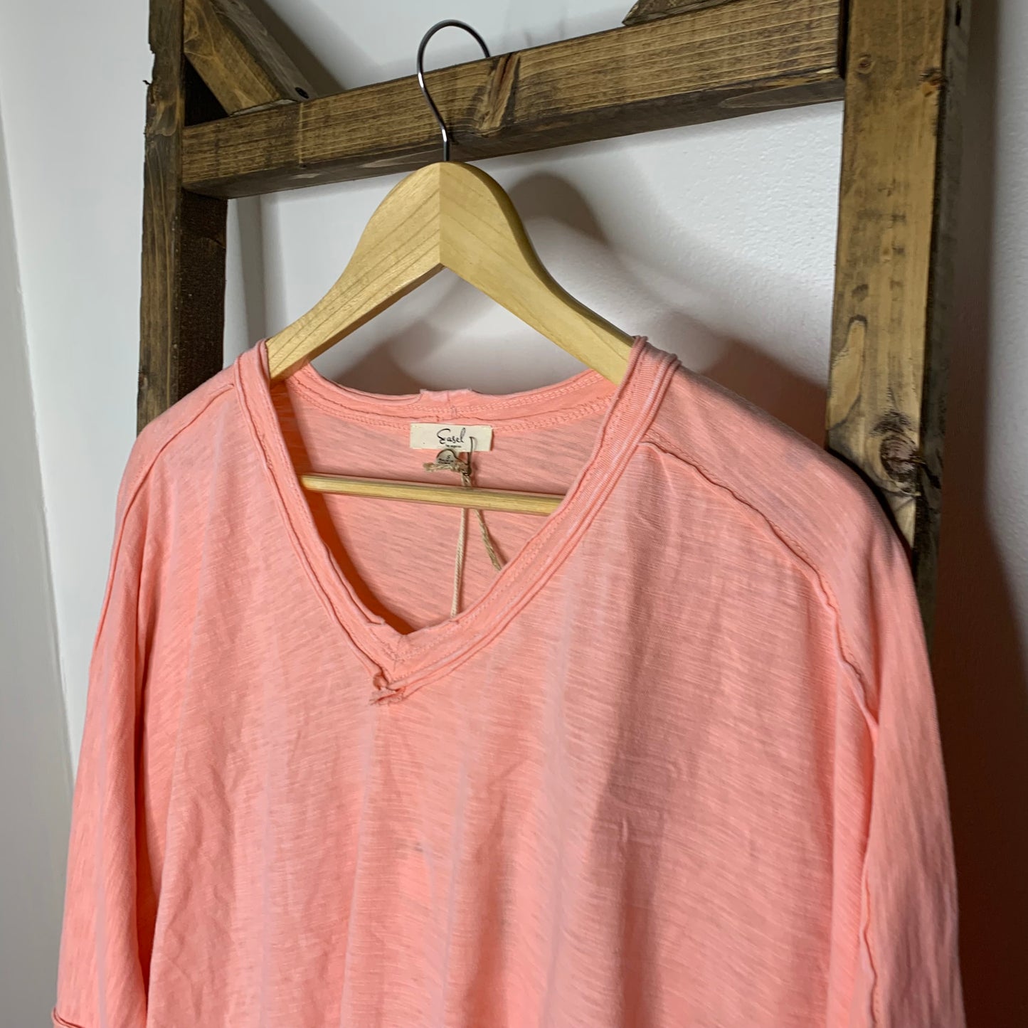 Easel Pink T-Shirt S