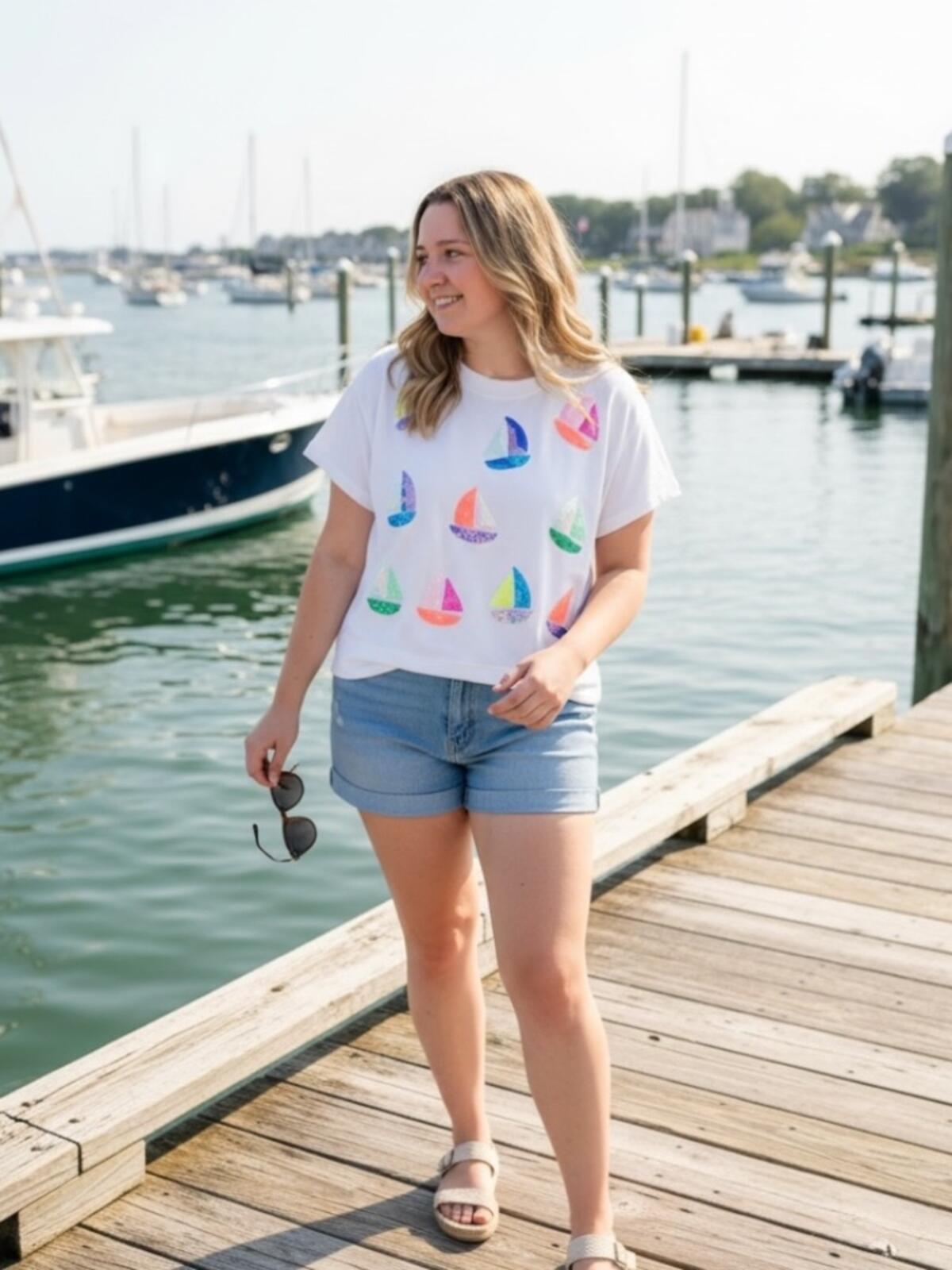 Mary Square White Sequin Sailboat Graphic Short Sleeve Tee