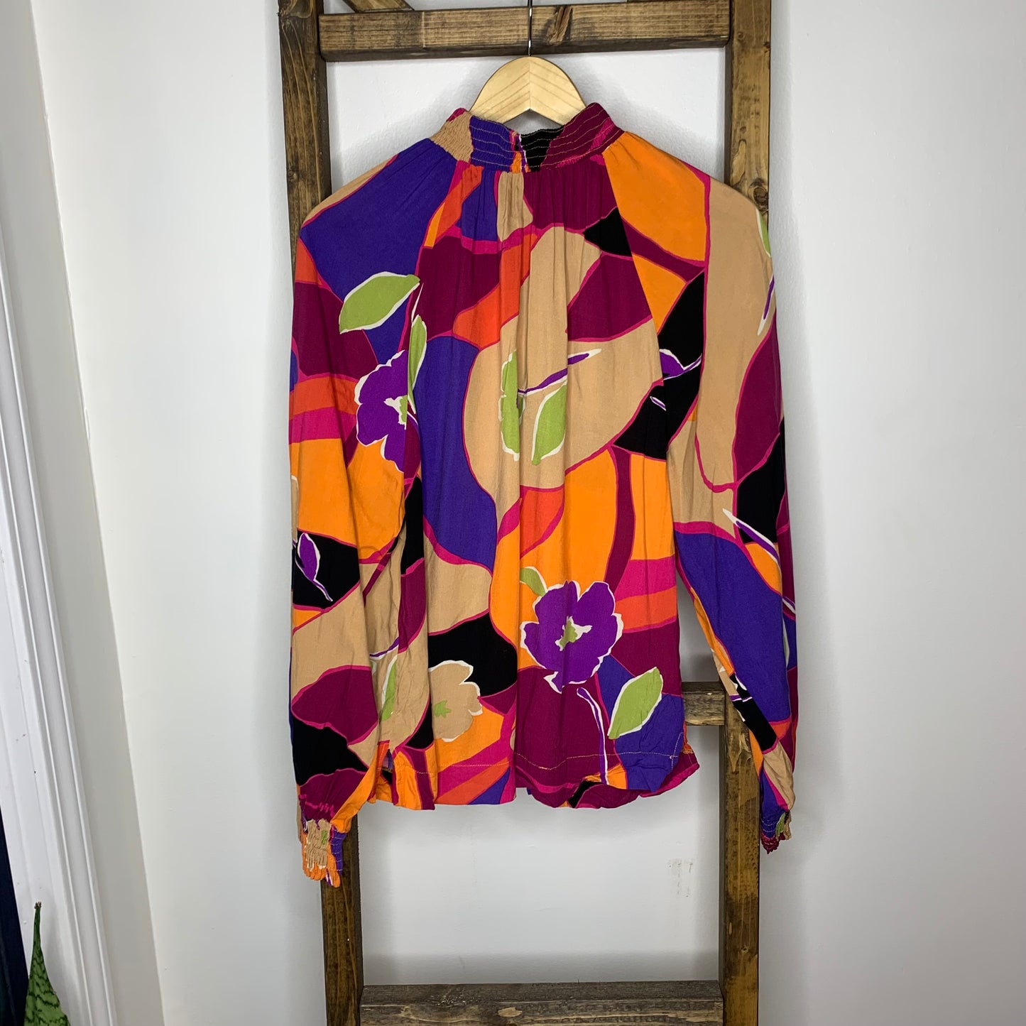 Easel Colorful Print Blouse S