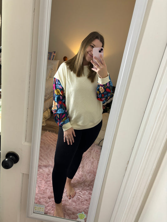 PRE-ORDER ✨ Colorful Sleeve Sweater