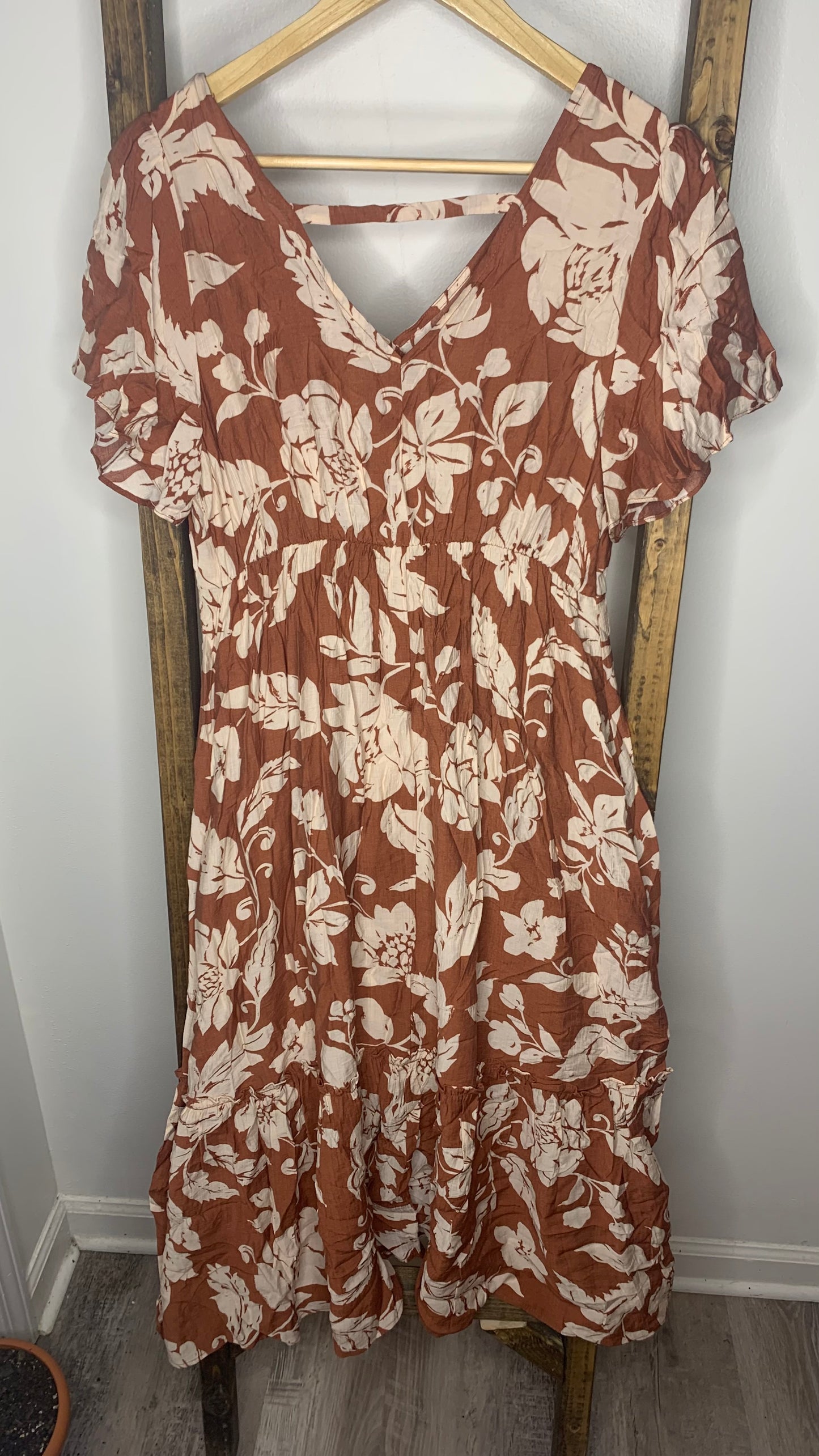 Easel Brown Floral Print Midi Dress S