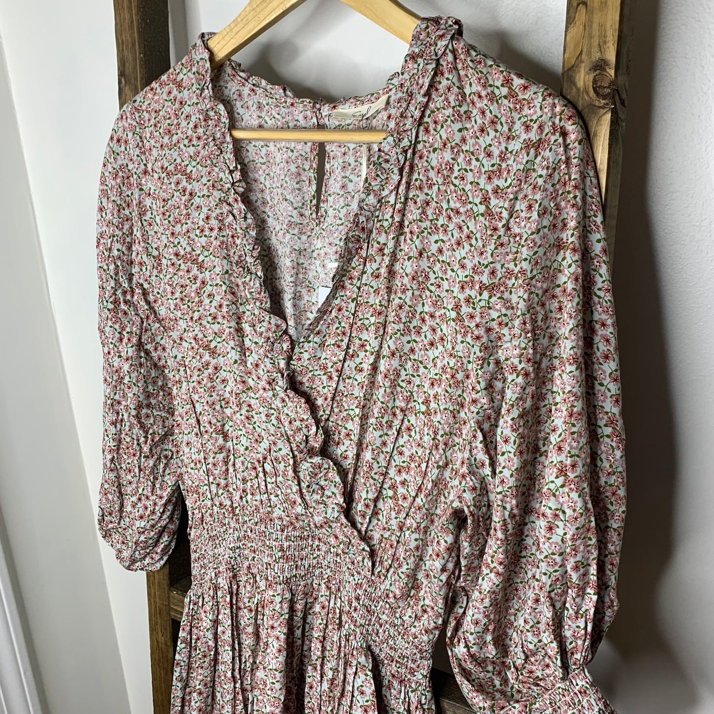 Easel Floral Print V-Neck Dress S