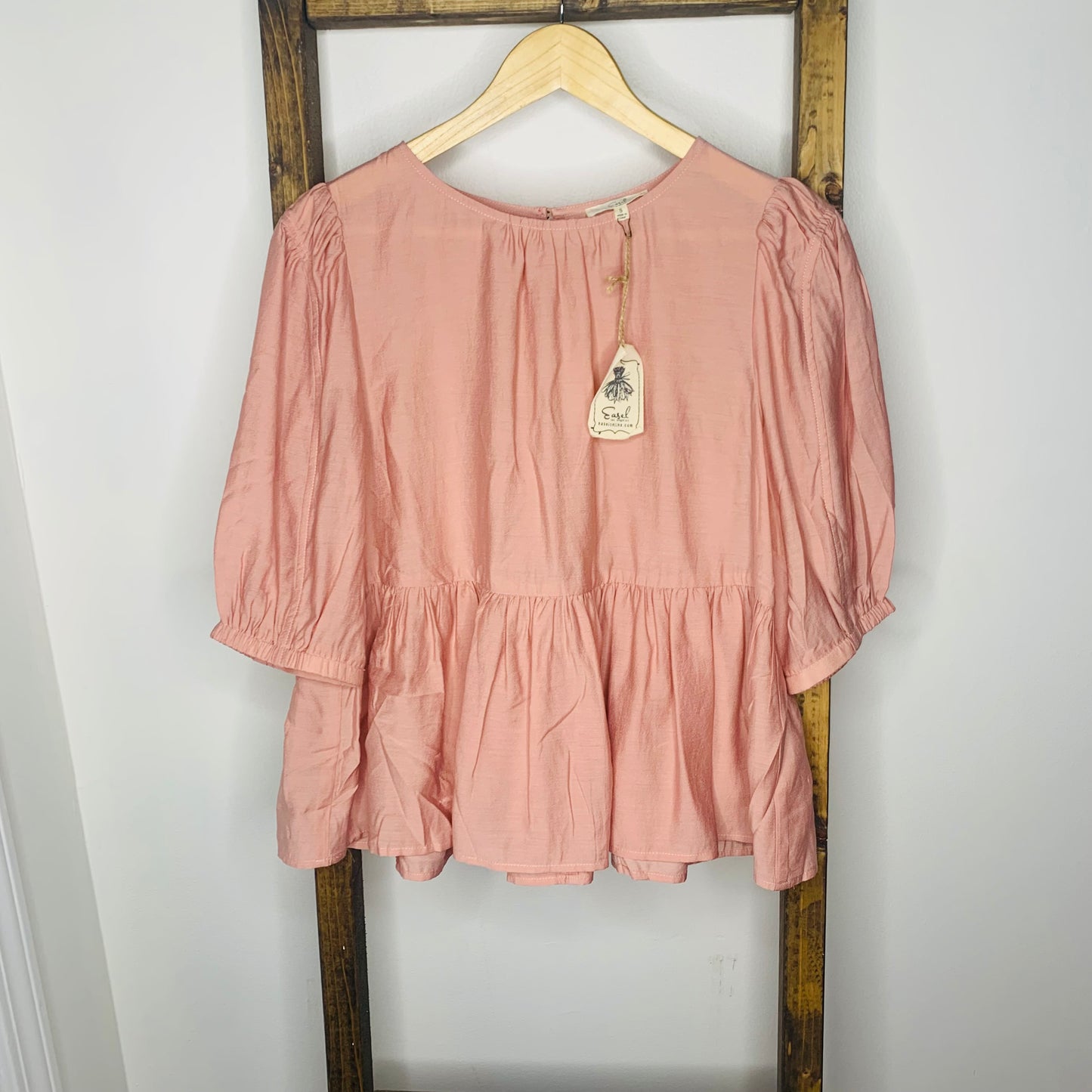 Easel Rose Half Sleeve Ruched Blouse S