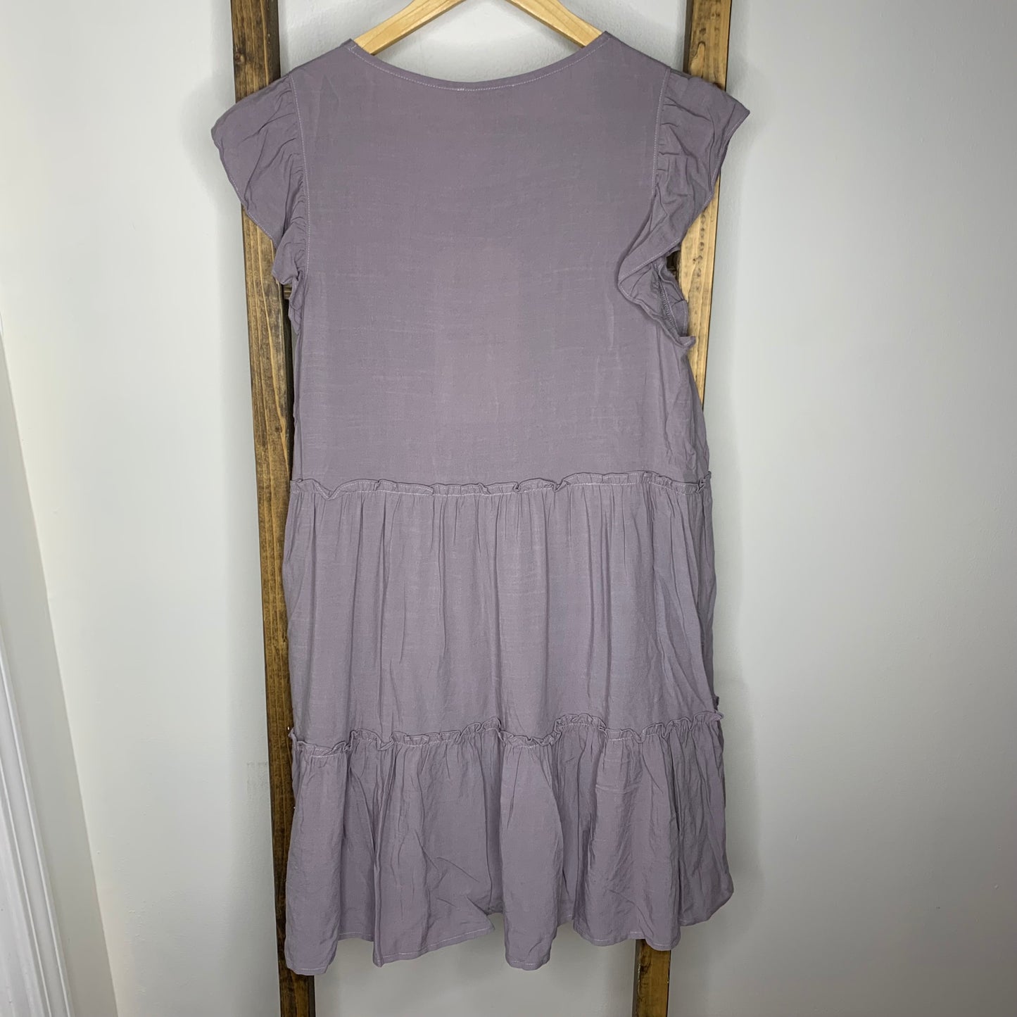 Easel Crewneck Ruffle Tiered Dress S